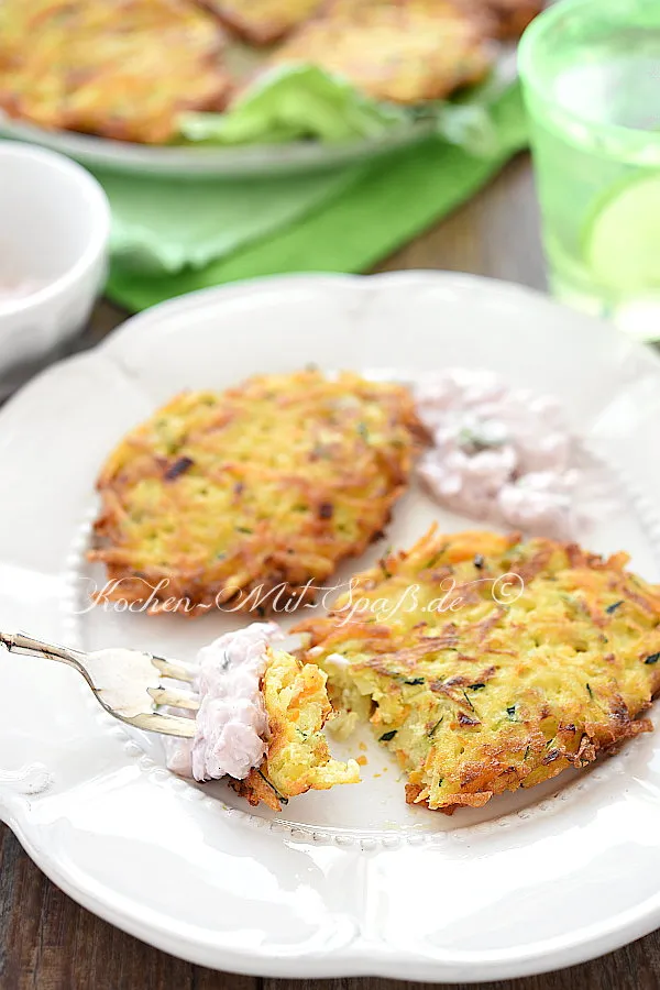 Kartoffel-Möhren-Puffer Kartoffel-Möhren-Puffer