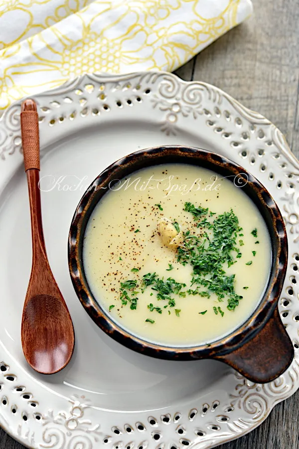 Spargelcremesuppe