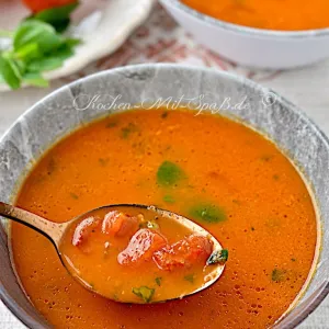 Tomatensuppe aus dem Ofen