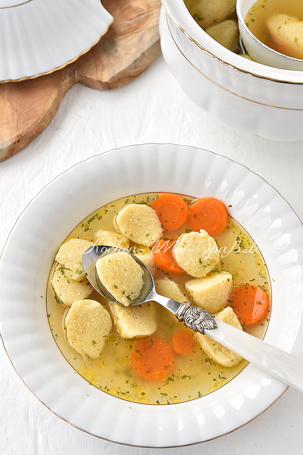 Grießnockerlsuppe Grießnockerlsuppe