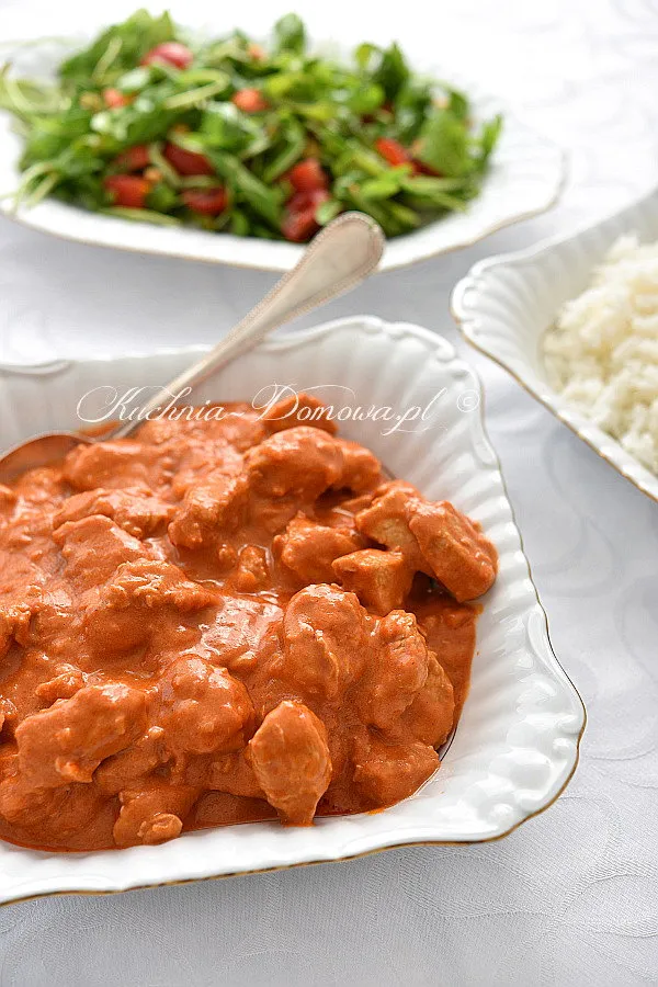 Hähnchenfilets in Tomatensoße