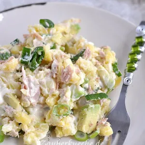 Kartoffelsalat mit Thunfisch und Avocado