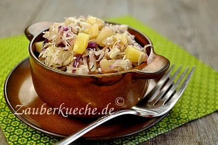 Sauerkrautsalat mit Ananas