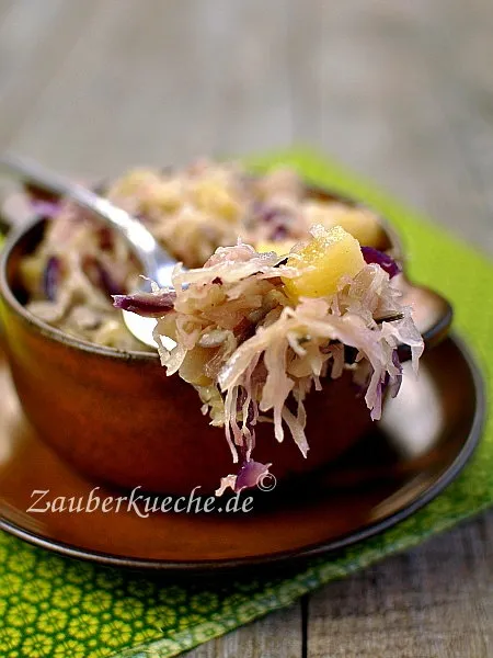 Sauerkrautsalat mit Ananas