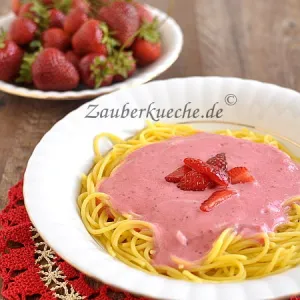 Nudeln mit Erdbeeren