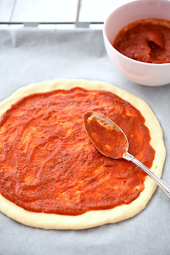 Tomatensoße für Pizza