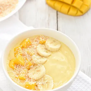 Bananen- Mango- Smoothie- Bowl