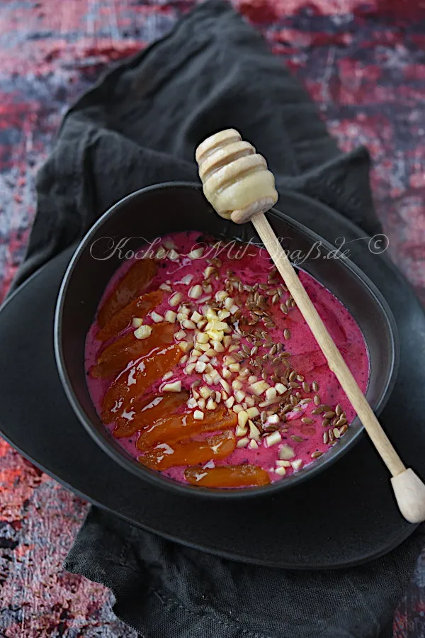 Beeren-Smoothie-Bowl