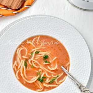 Tomatensuppe aus Tomatenmark