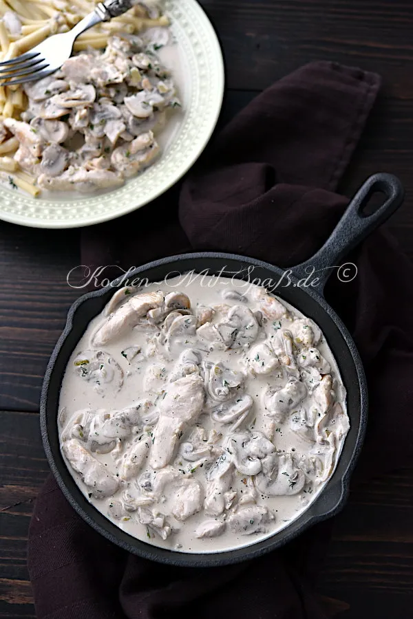 Hähnchengeschnetzeltes mit Champignon-Mascarpone-Sauce