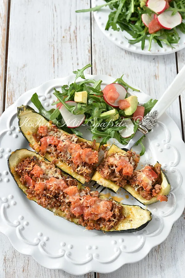 Gefüllte Zucchini mit Hackfleisch