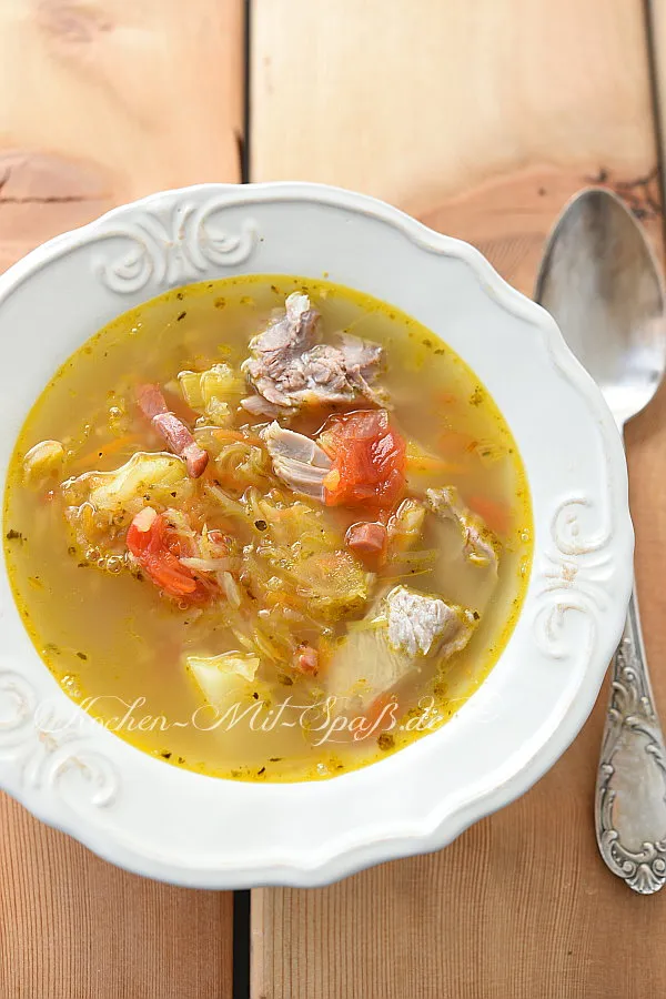 Sauerkrautsuppe (Kapuśniak)