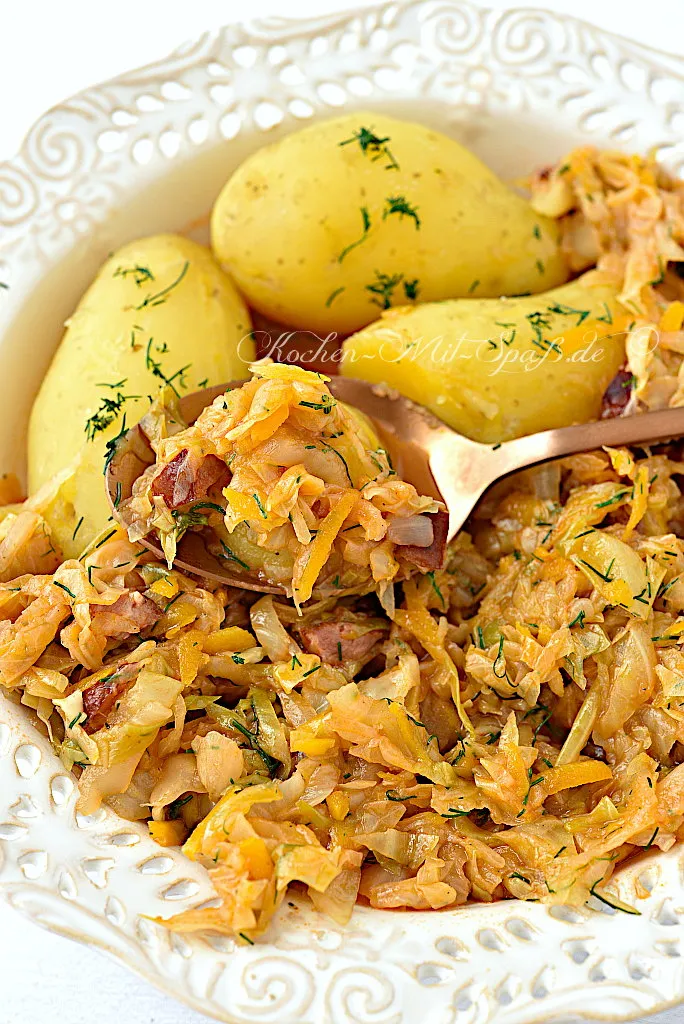 Bigos mit Frühkraut