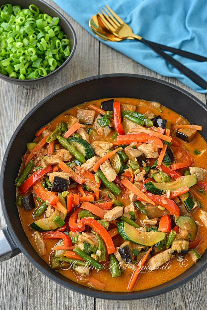 Hähnchen-Gemüse-Curry